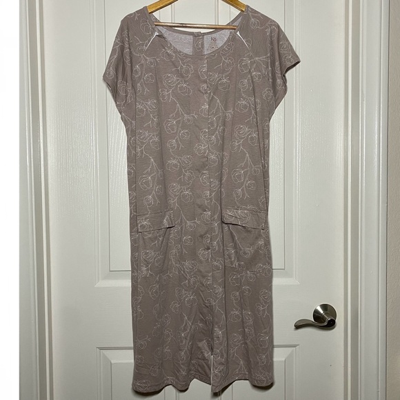 Kindred Bravely Universal Labor & Delivery Gown Floral Size Small Medium Large - Picture 2 of 11